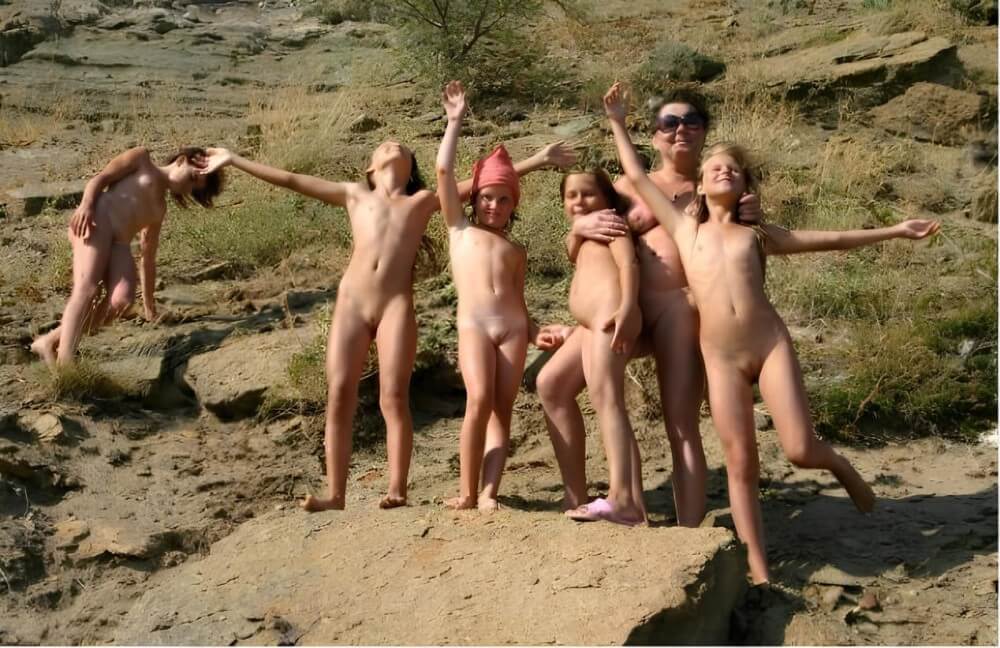 Nudism in a sunny day pics - Nudism in the Modern World