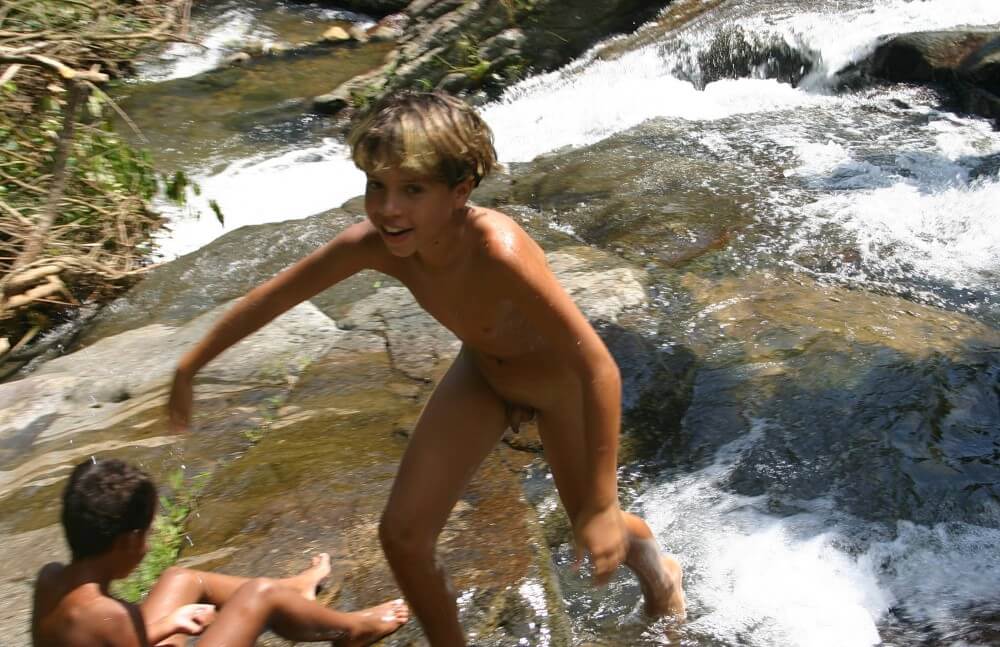 Brazilian Cliff Slide pics - Family nudism in its cultural context