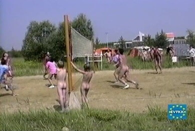 EVFKK - Miss Volleyball - The idea of self-acceptance and self-respect is important among naturists