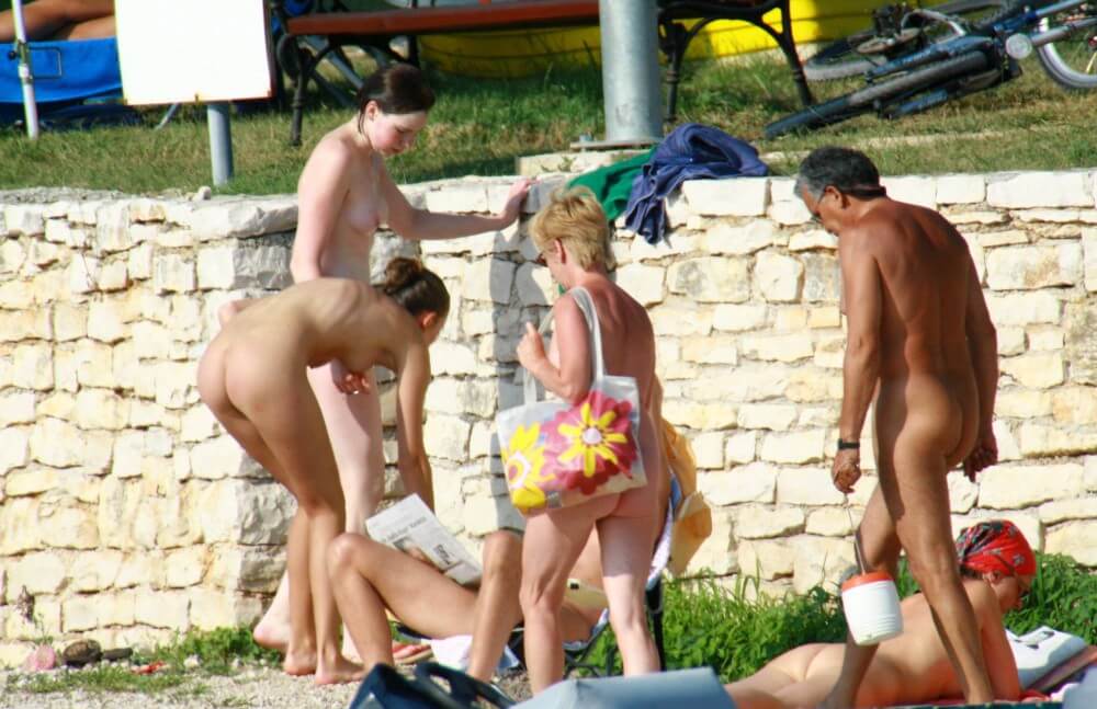 Nude Duet Girls Rail Climb Photo Set - Taking Off Ones Clothes