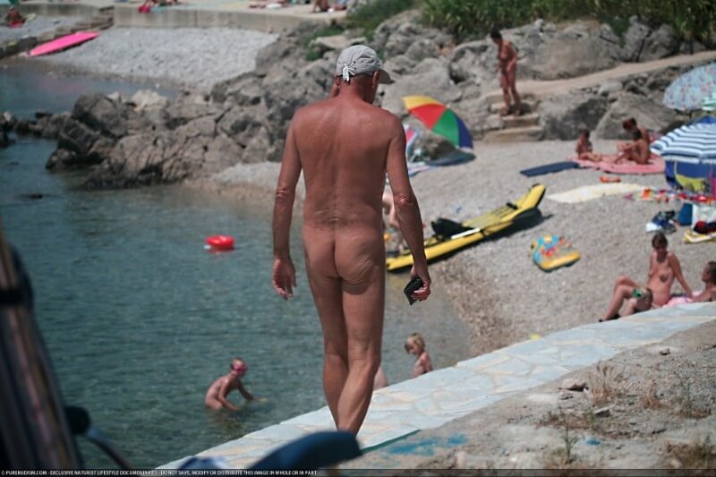 Nudist Shore Walking pics - Nudity promotes a better understanding of oneself and ones feelings