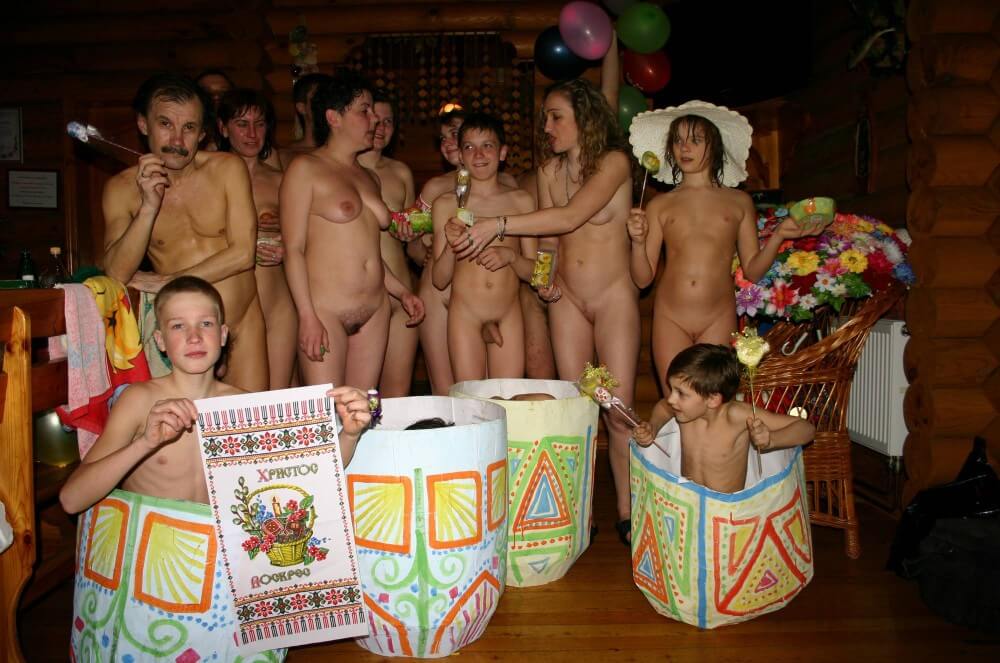 Easter Group Memories pics - A love for the sun and fresh air are important values for naturists