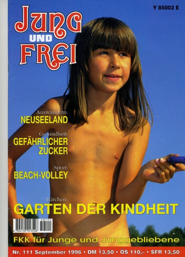 Jung und Frei Nr 111 - Nudity helps one better understand oneself and the surrounding world