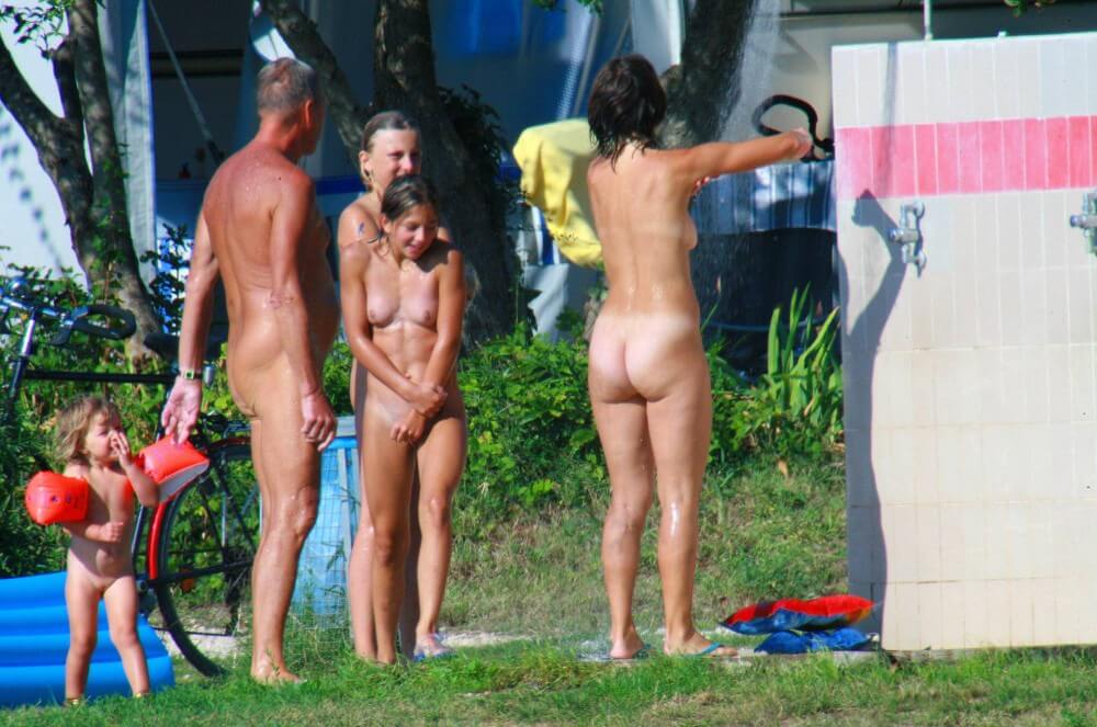 Ula FKK Water Toy pics - Simplicity is the key to nudism