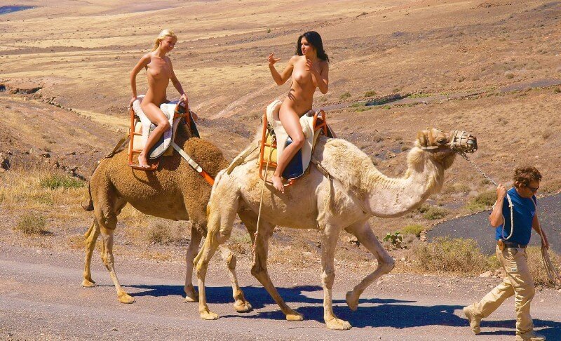Funny Moments Life pics - Self-confidence helps naturists achieve their goals
