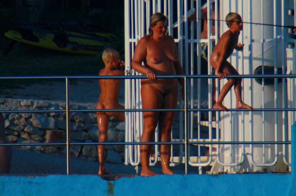 Uka FKK Water Play - Sincerity and openness are the foundation of the nudist and naturist lifestyle