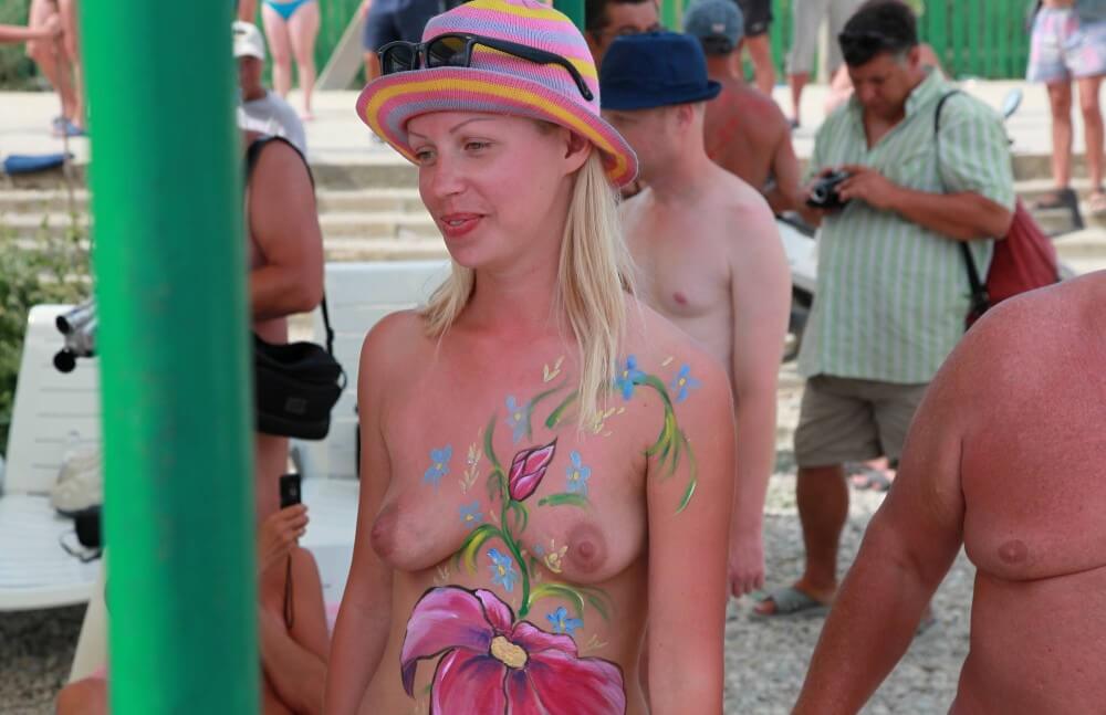 Neptune Grandpa Masters pics - Naturism teaches us to appreciate the present and to be honest with ourselves and others