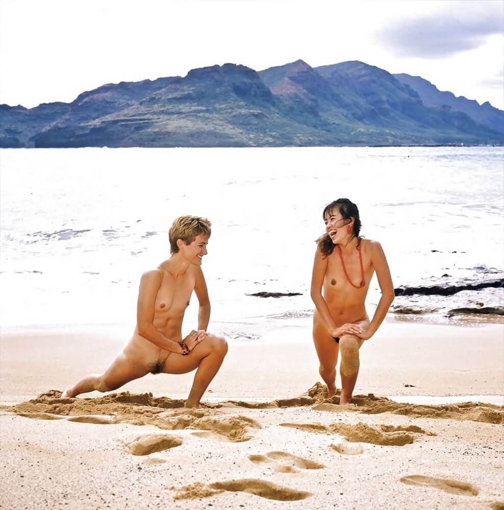 Retro naturism photos - Differences between nudists and naturists