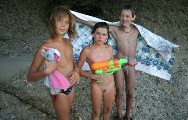 Naturism photo gallery # 33 - Nudism is a philosophy based on respect and trust