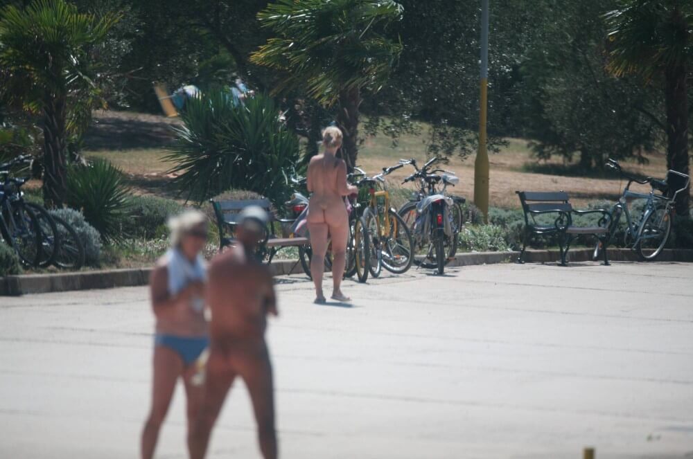 FKK Resort Assortment pics - Being oneself is the foundation of nudism