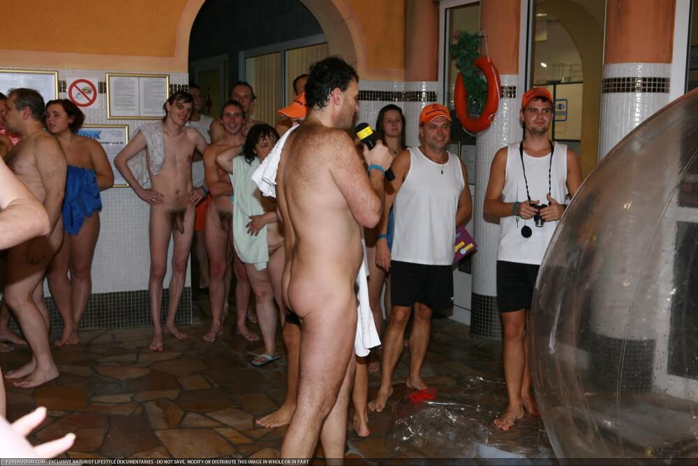 Naturism photo gallery # 56 - Naturists live in harmony with nature