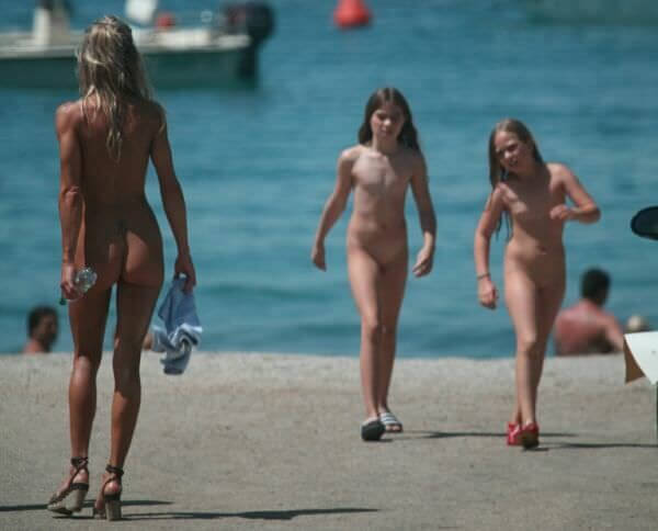 The nudism country photos - Nudism and naturism value harmony and balance