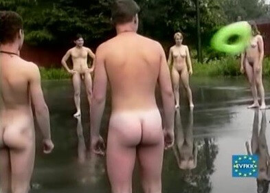 Enature, EurovidFKK Tutti-Frutti Nudie upd - A nude person strives for inner harmony and peace of mind
