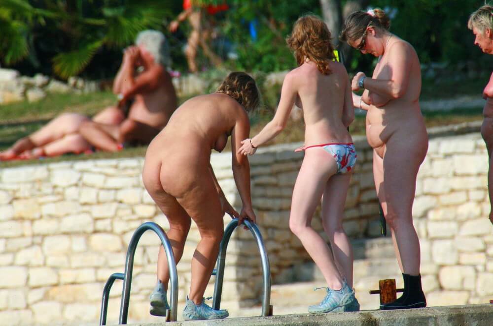 Ula FKK Exploration Family pics - Naturism teaches respect for nature