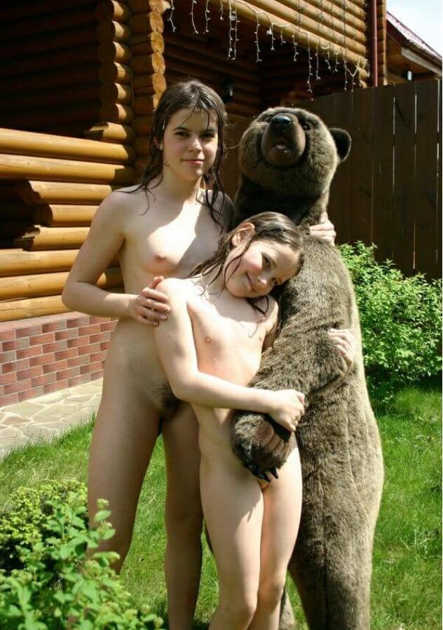 Naturism photo gallery # 57 - Nudism and naturism promote inner happiness and harmony
