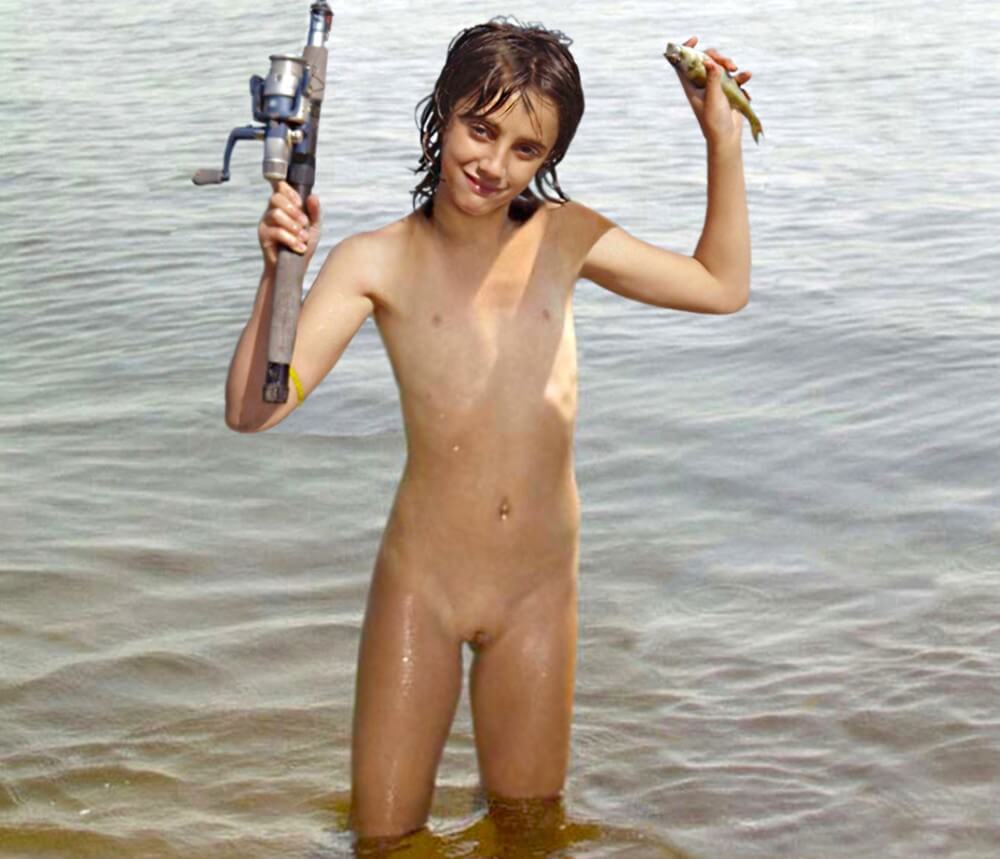 Naturism photo gallery # 42 - Nudism and naturism are a path to accepting ones own nature