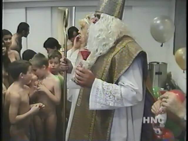 Helios Natura: Grandmas Christmas Party - Growing up on a nudist beach