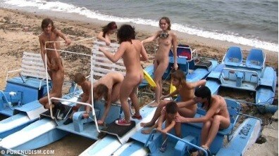 A group of naturists at sea - The Impact of Naturism on Physical and Psycho-Emotional Health