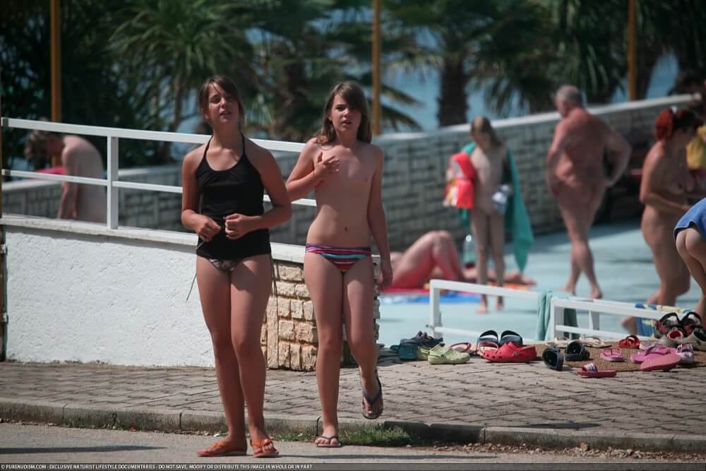 FKK Water Locations Set 1 - Nudism strengthens health and self-esteem